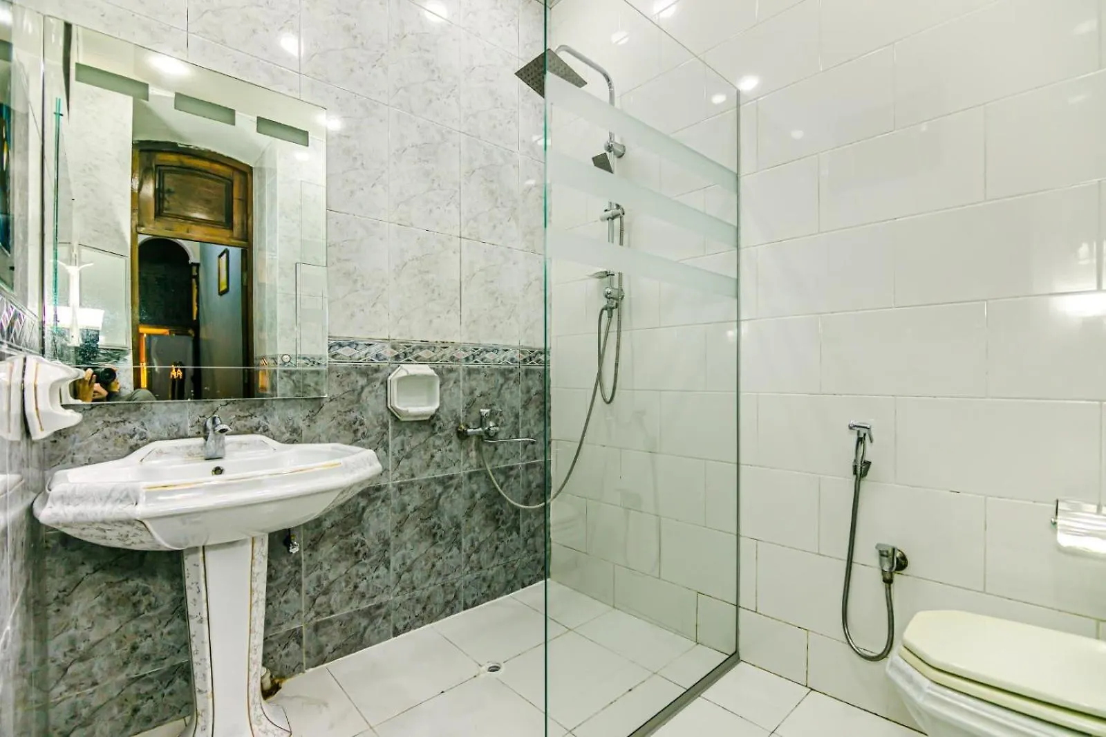 Targovu 4 Room Malakan Garden Baky Appartamento